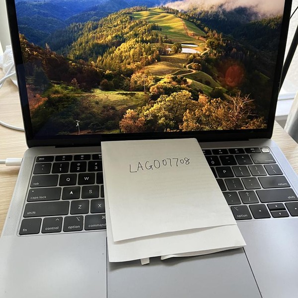 MacBook Air 2018 - 13 inch - 512 GB, Gray, 16 GB, Intel Core i5