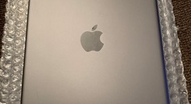 Good
													Apple iPad Air - Unlocked, Gray, 16 GB, photo 2 of 3