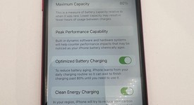 Good
													Apple iPhone SE 2nd Gen 2020 - Unlocked Non-US, Red, 128 GB, A2296, photo 5 of 7