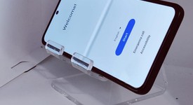 Good
													Samsung Galaxy Z Flip3 5G - Unlocked, Cream, 128 GB, 8 GB, SM-F711U1, photo 1 of 11