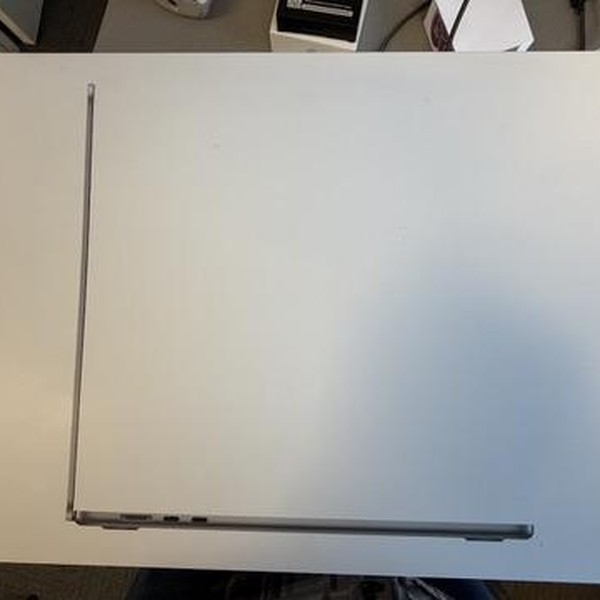 MacBook Air 2024 (M3) - 15 inch - 256 GB, Gray, 16 GB, Apple M3, 10-core GPU