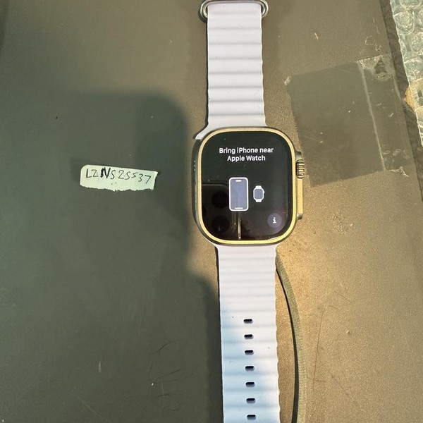 Apple Watch Ultra 49mm - Unlocked, Titanium, A2622