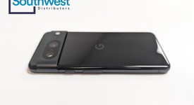 Mint
													Google Pixel 8 - AT&T, Obsidian, 128 GB, 8 GB, GKWS6, mmWave 5G, photo 4 of 8