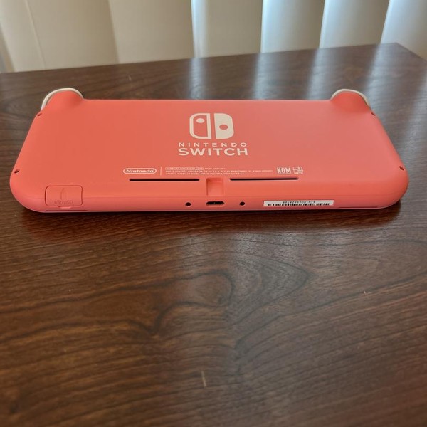 Nintendo Switch Lite - Coral