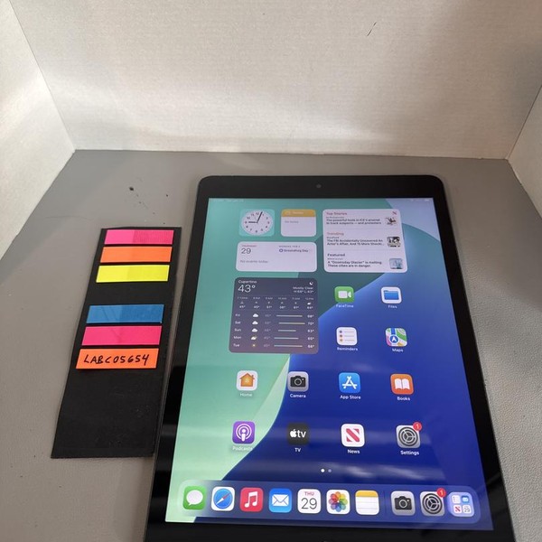 Apple iPad 9th Gen - Unlocked, Gray, 256 GB, A2603