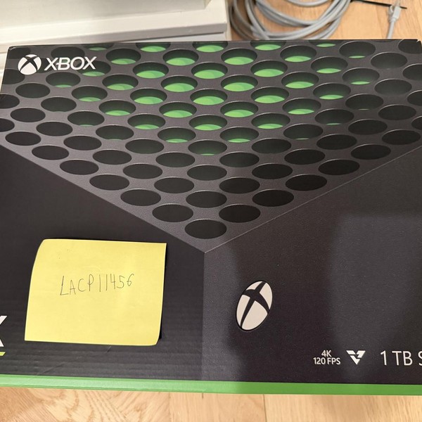 Xbox Series X (2020) - 1 TB, Black, standard