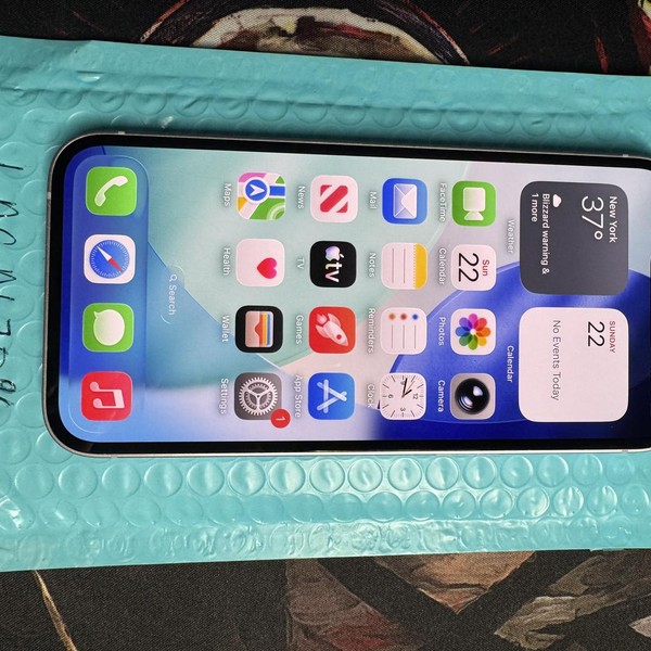 Apple iPhone 14 - Unlocked, 256 GB, Purple, A2649