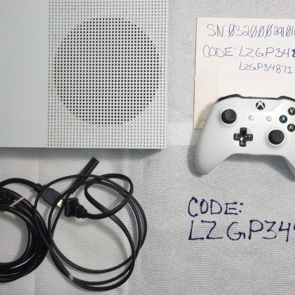 Xbox One S (2016) - 1 TB, White, All Digital Edition