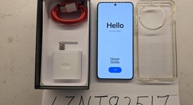 Mint
													OnePlus 13 - Unlocked, Midnight Ocean, 512 GB, 16 GB, photo 4 of 17