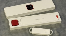 Mint
													Apple Watch Series 6 40mm - Unlocked, Red, A2293 - Cellular, Aluminum, photo 2 of 13