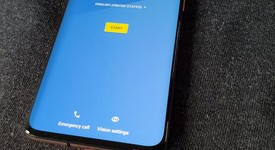 Mint
													OnePlus 7 Pro - Unlocked, Almond, 256 GB, 8 GB, photo 1 of 7