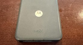 Good
													Motorola Razr (2024) - Cricket, Gray, 256 GB, 8 GB, photo 2 of 17