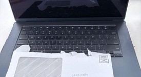 Fair
													MacBook Air 2023 - 15" - Apple M2, Gray, 256 GB, 8 GB, photo 3 of 12