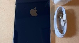 Mint
													Apple iPhone 13 - Unlocked, Midnight, 128 GB, A2482, photo 4 of 9