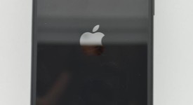 Good
													Apple iPhone SE 2nd Gen 2020 - Unlocked, Black, 64 GB, A2275, photo 3 of 10