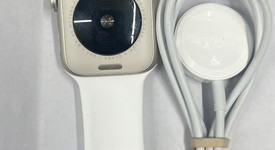 Mint
													Apple Watch SE 2nd Gen 40mm - Starlight, A2722 - GPS, Aluminum, photo 2 of 5