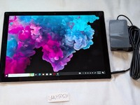 Microsoft Surface Pro 5 (2017)