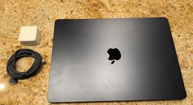 Good
													MacBook Air 2025 (M4) - 15" - Apple M4, Midnight, 256 GB, 16 GB, photo 4 of 11