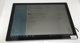Good
													Microsoft Surface Pro 5 (2017) - Wi-Fi, Silver, 128 GB, 8 GB, photo 3 of 10