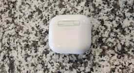 Used
													Apple AirPods 4th Gen - Standard, photo 3 of 4