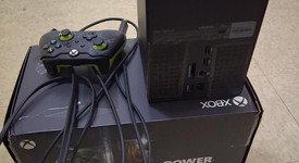 Mint
													Xbox Series X (2020) - Black, 1 TB, standard, photo 5 of 6