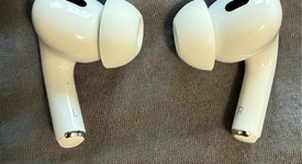 Used
													Apple AirPods Pro 2 - USB-C, photo 3 of 9