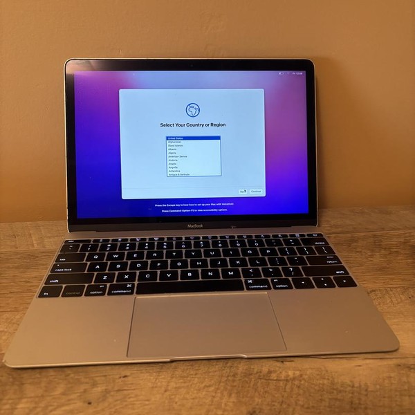 MacBook Retina 2016 - 12 inch - 256 GB, Silver, 8 GB
