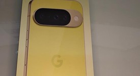 New
													Google Pixel 10 - Unlocked, Lemongrass, 256 GB, GLBW0, photo 3 of 5