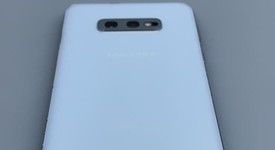 Good
													Samsung Galaxy S10e - AT&T, White, 256 GB, 8 GB, SM-G970U, photo 4 of 6