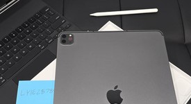 Good
													Apple iPad Pro 12.9" 5th Gen 2021 - Unlocked, Gray, 256 GB, photo 2 of 9