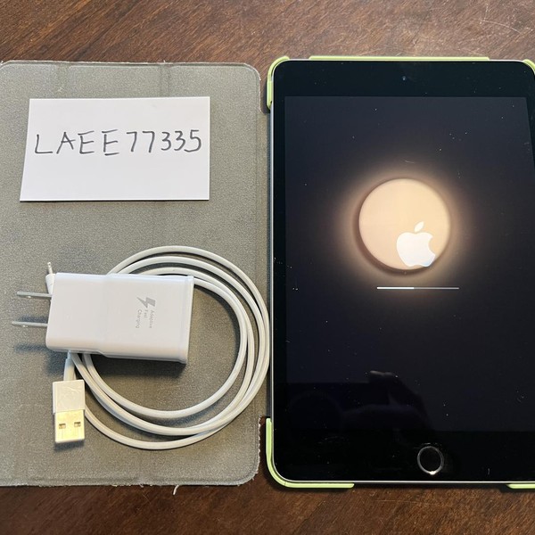 Apple iPad Mini (5th Gen) - Wi-Fi, 64 GB, Gray