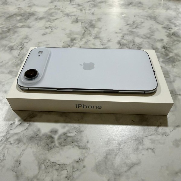 Apple iPhone Air - Unlocked, 256 GB, Sky Blue, A3260