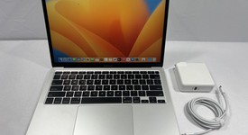 Good
													MacBook Air 2020 - 13" - I5, Silver, 256 GB, 8 GB, photo 2 of 10