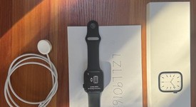 Good
													Apple Watch Series 7 45mm - Unlocked, Midnight, A2477 - Cellular, Aluminum, photo 2 of 8