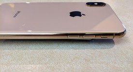 Good
													Apple iPhone Xs - AT&T, Gold, 256 GB, A1920, photo 5 of 11
