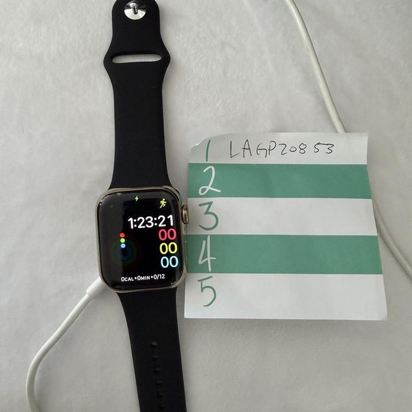 Apple Watch Series 8 41mm - Unlocked, Gold, A2772 - Cellular, Stainless