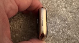 Good
													Apple Watch Series 6 40mm - Verizon, Gold, A2293 - Cellular, Aluminum, photo 5 of 11