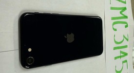 Mint
													Apple iPhone SE 3rd Gen 2022 - Unlocked, Midnight, 64 GB, A2595, photo 3 of 7