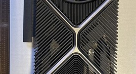 Used
													Nvidia GeForce RTX 3080 Founders Edition - 900-1G133-2530-000, photo 5 of 6