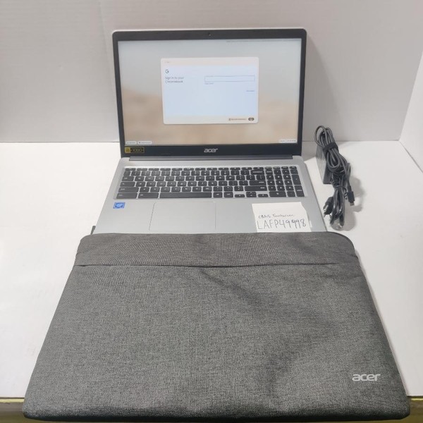 Acer Chromebook 315 - 64 GB, Silver, 4 GB, Intel Celeron