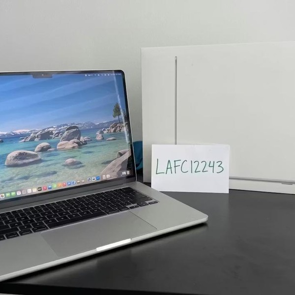 MacBook Air 2026 (M5) - 15 inch - 512 GB, Silver, 16 GB, Apple M5 10-Core (8-core GPU)