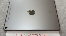 Good
													Apple iPad Pro 9.7" - Unlocked, Gray, 128 GB, A1674, photo 3 of 6