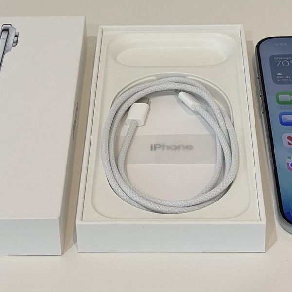 Apple iPhone Air - Unlocked, 256 GB, Sky Blue, A3260