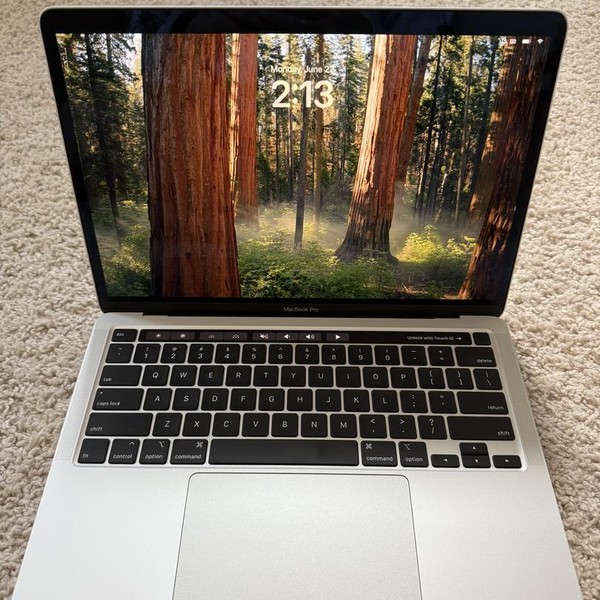 MacBook Pro 2020 - 13 inch - 256 GB, Silver, 8 GB, Intel Core i5