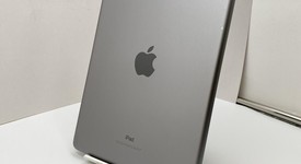 Good
													Apple iPad 6th Gen - Unlocked, Gray, 128 GB, A1954, photo 3 of 7