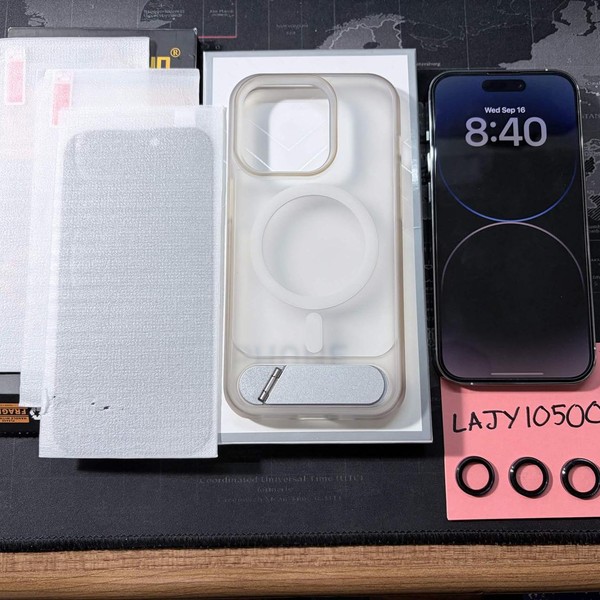 Apple iPhone 14 Pro - Unlocked Non-US, 256 GB, Silver, A2890