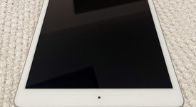 Good
													Apple iPad 7th Gen - Wi-Fi, Silver, 32 GB, A2197, photo 2 of 7