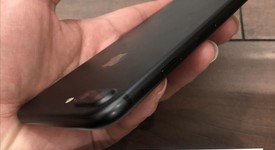 Good
													Apple iPhone 7 Plus - Unlocked, Black, 32 GB, A1784, GSM, photo 4 of 7