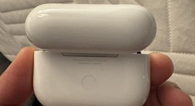 Used
													Apple AirPods Pro 2 - USB-C, photo 4 of 6