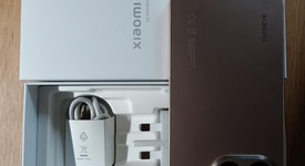 Mint
													Xiaomi 15T - Unlocked Non-US, Rose Gold, 512 GB, 12 GB, photo 3 of 8